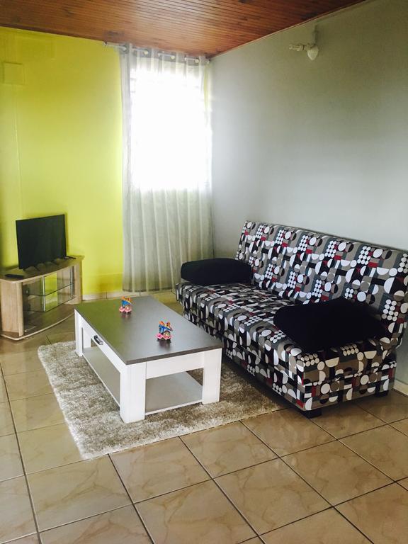 Le Papillon Apartment Le Moule Exterior photo